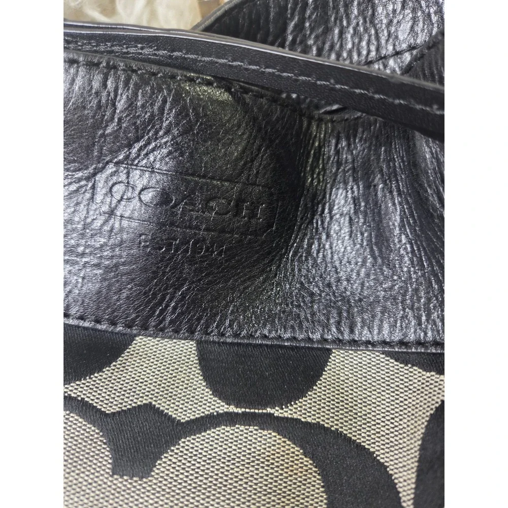 C192 Coach Zoe signature bag - Picture 2 of 9